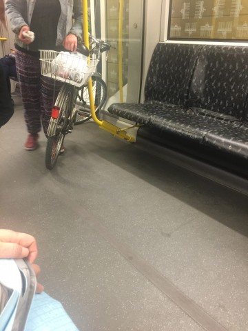 ②Ｕバーン（地下鉄）にも自転車持込ＯＫ